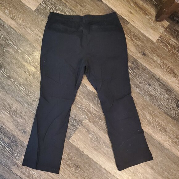 Women's Old Navy the Diva Black Khaki type Pants, Size 18, Pockets, Great Cond! - Picture 4 of 4